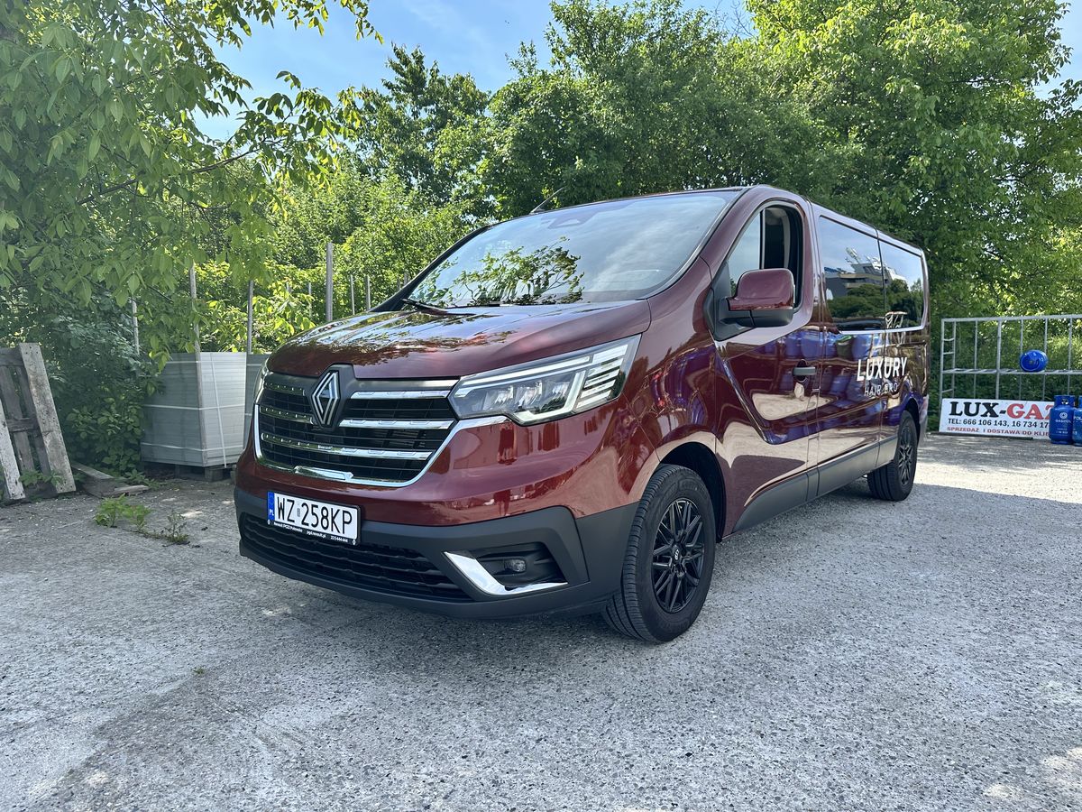 Renault Traffic 8+1 - zdjęcie 1